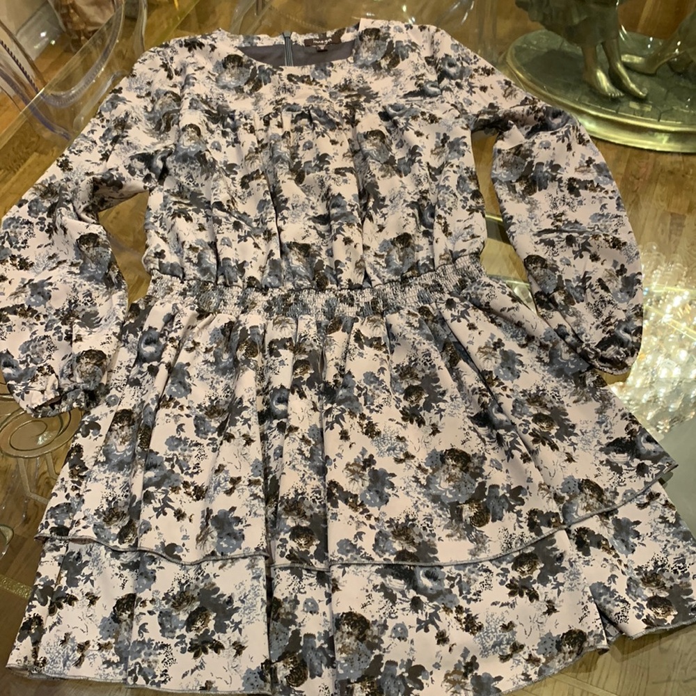 Girls dress
